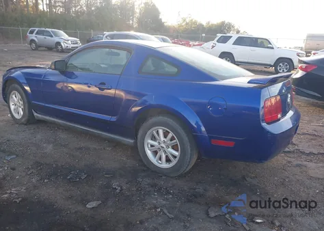 2005 Ford Mustang V6 Deluxe/V6 Premium from USA, damaged, VIN 1ZVFT80N555135123